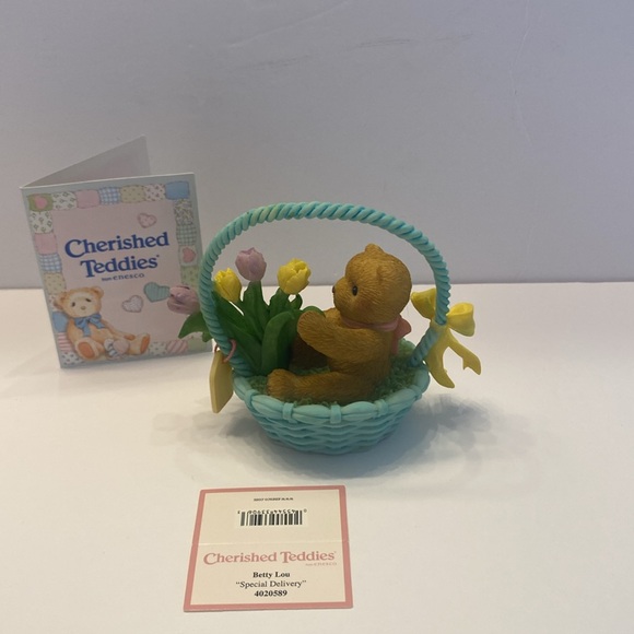NEW! Cherished Teddies, Betty Lou, Special Delivery - Picture 6 of 16